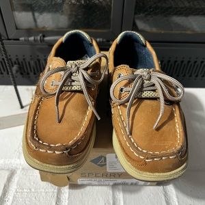 Sperry little kid boats shoes.